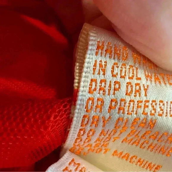 Vintage Red Embellished Intricate Neckline Short Sleeve Blouse Size 10 - Picture 13 of 14